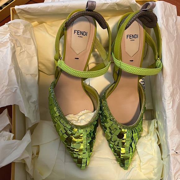 NIB Fendi colibri sequin heels in “wasabi green” - Picture 8 of 8
